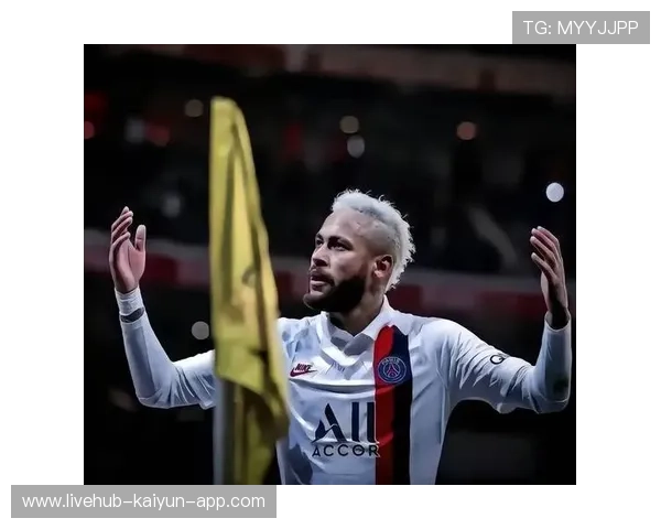 内马尔再度晒纹身更新，展现个性与力量的完美结合